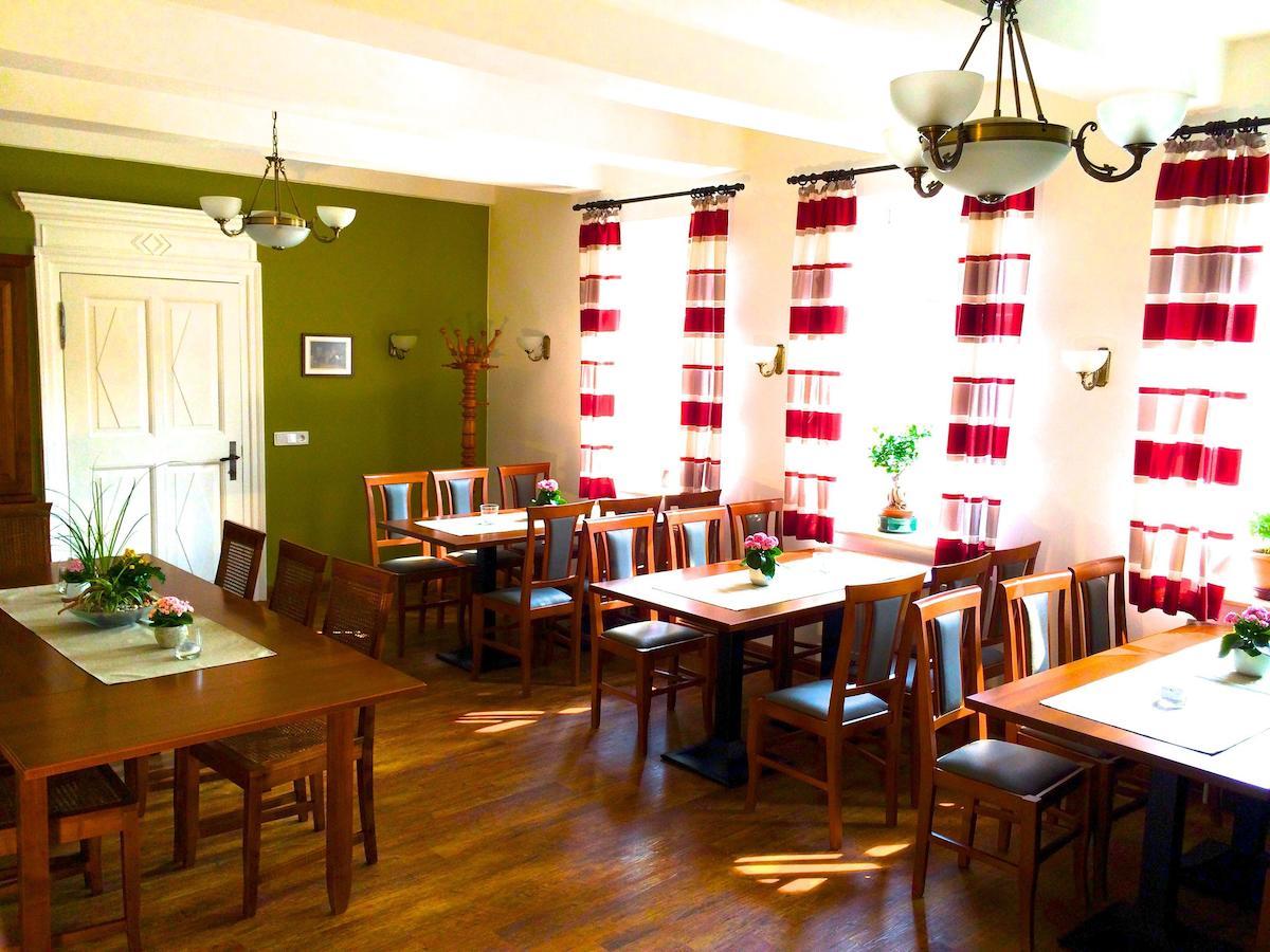 Rohrsheim 德梅尔希宾馆酒店 外观 照片